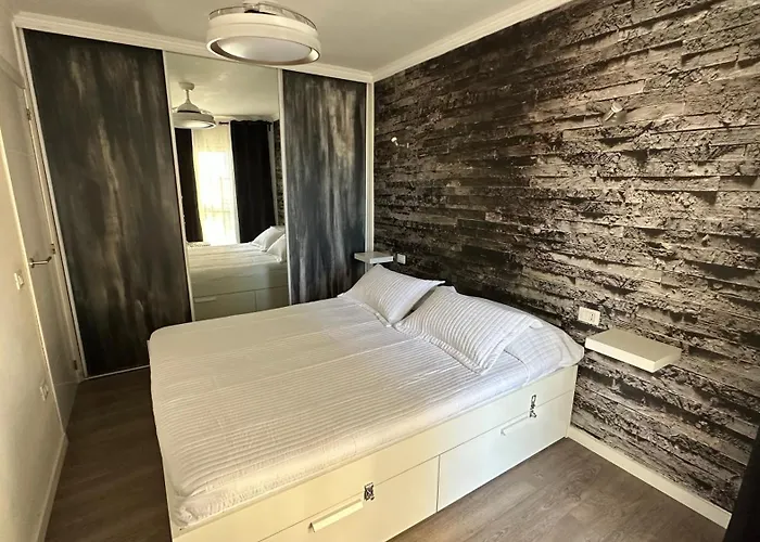 Torres Yomely Americas